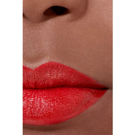 Rouge Allure l’Extrait de Chanel, il nuovo rossetto al alta intensità